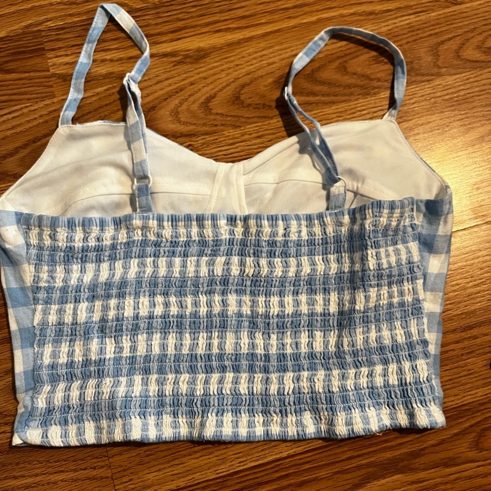 Size M - Picture 2 of 3